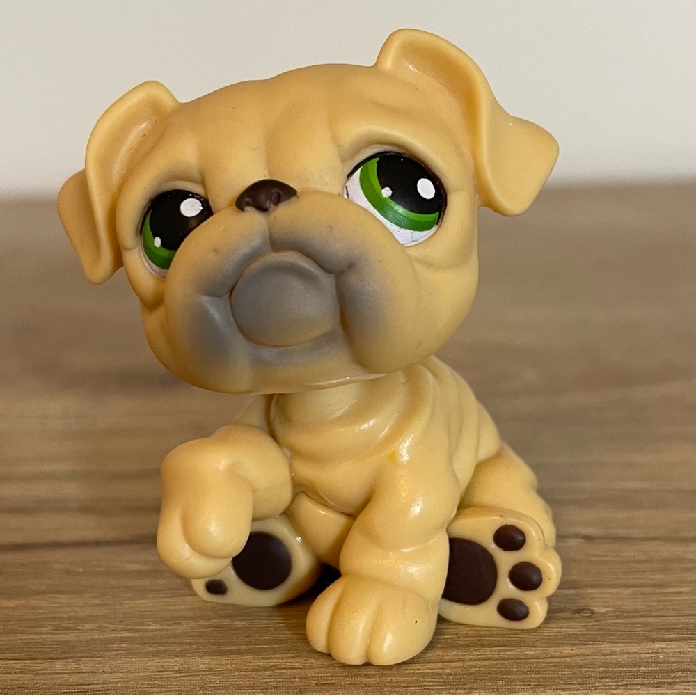 2004 Littlest Pet Shop Bulldog #107